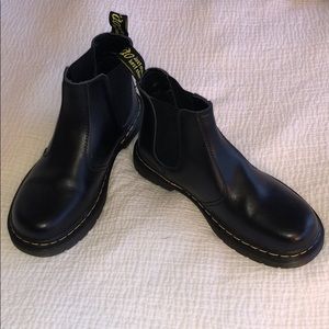 boots like doc martens